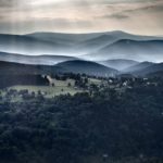 krajobraz czeskich gór we mgle Jablonec nad Nisou